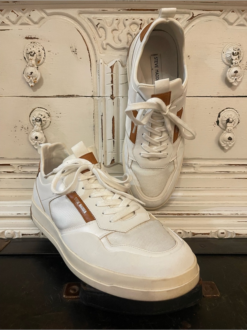 Steve Madden White Sneakers with Tan Panels